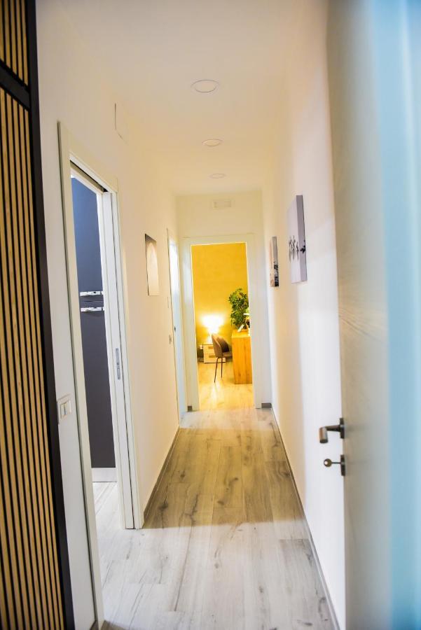La Via Di Mezzo Apartment Catania Exterior photo