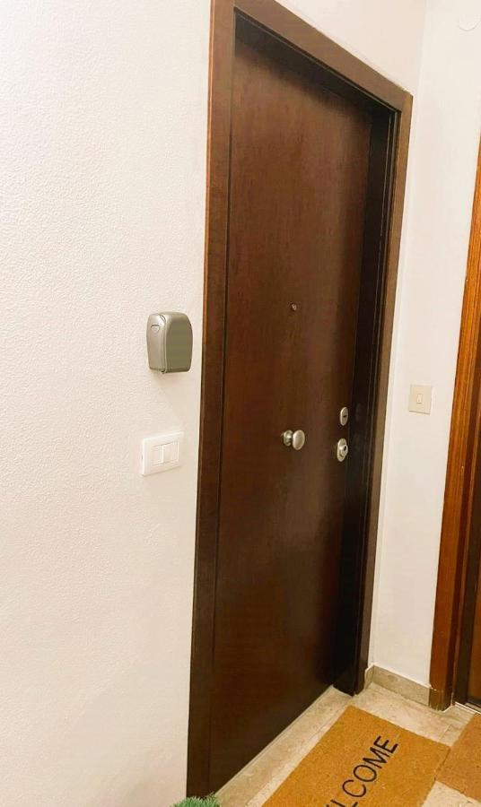 La Via Di Mezzo Apartment Catania Exterior photo
